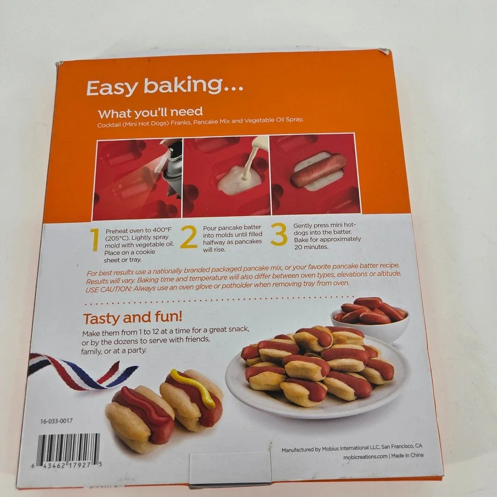 Mobi 20 Hot Dog Bites Mini Buns Silicone Mold Red Oven Safe Baking Tray New